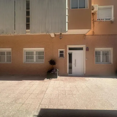 Flats In With Free Wifi *