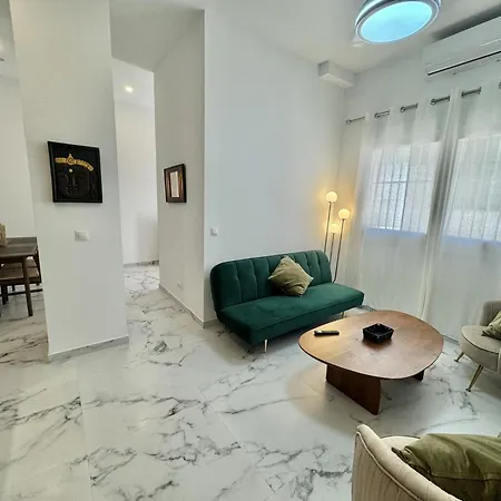 Flats In With Free Wifi